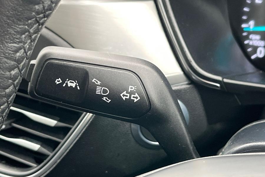 Ford FOCUS Photo autoimg-c8492f382089f7f9541d2af7704f4d720a69196a.jpg