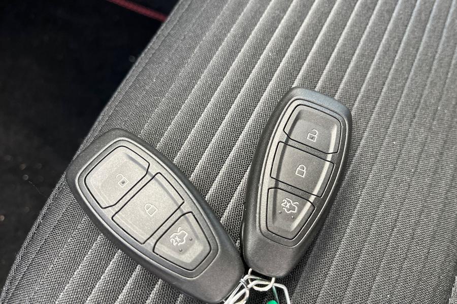 Ford Focus Photo autoimg-c84c08b24c96b4d62e7a25a7e4b09281d164acd2.jpg