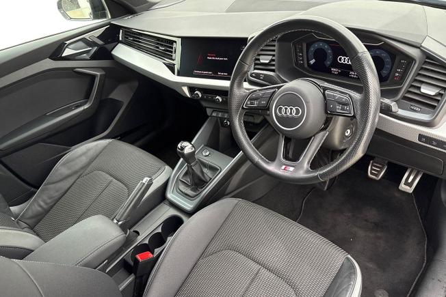 AUDI A1 Photo 6