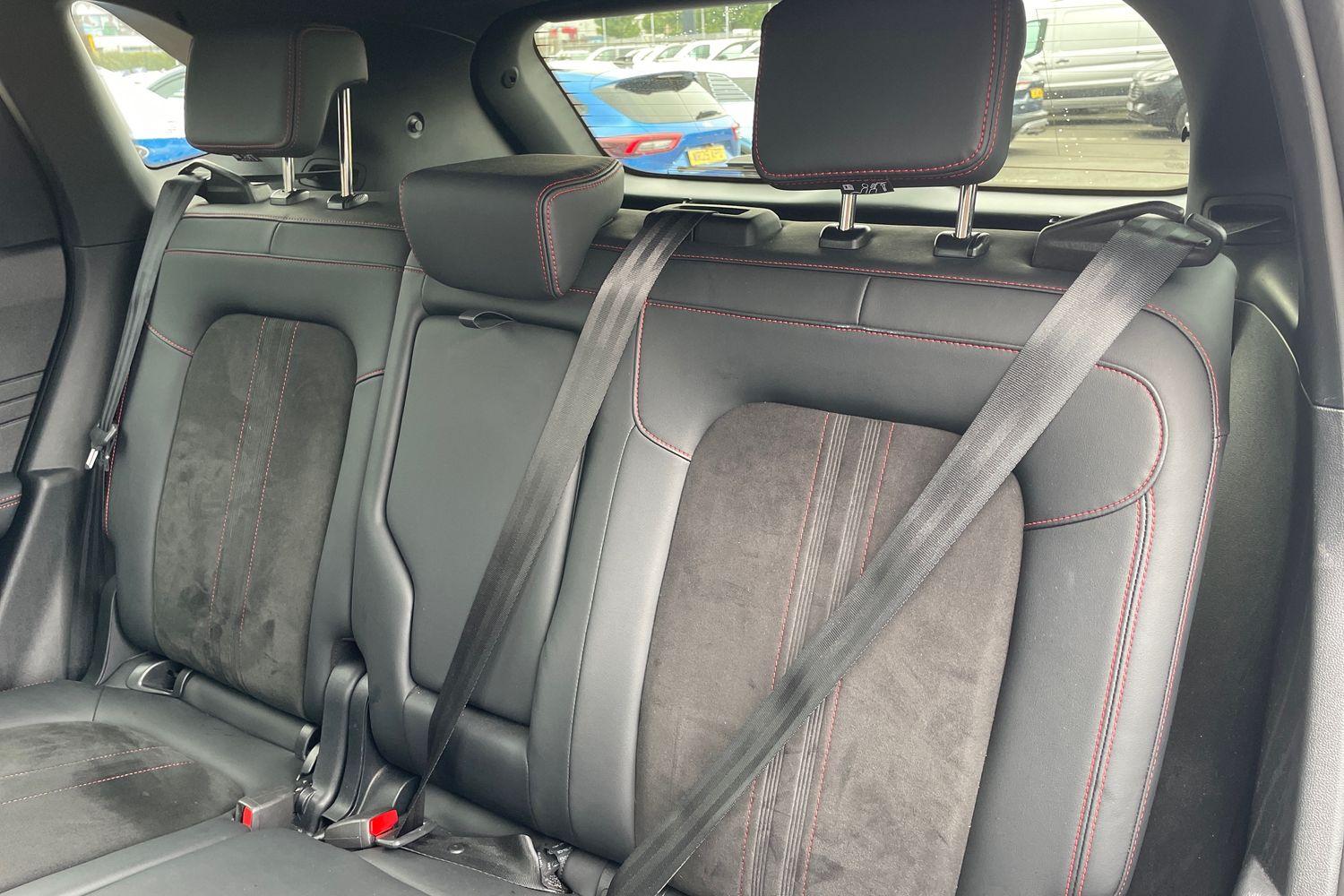 Ford KUGA Photo 19