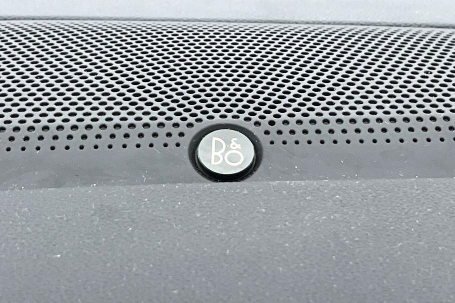 Used Ford Kuga HV25FKJ 32