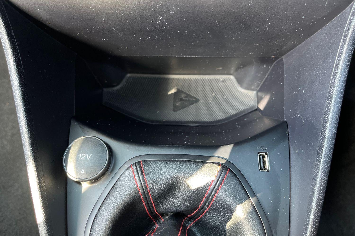 Ford FIESTA Photo 33