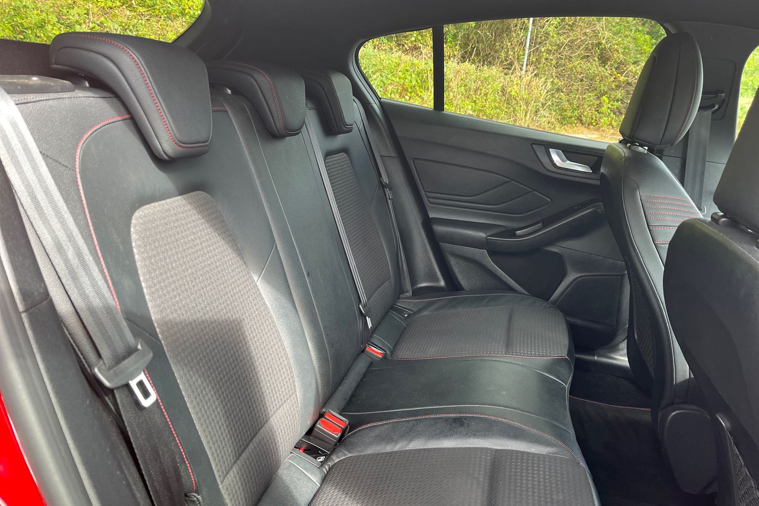 Ford Focus Photo 36