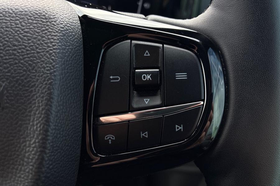 Ford TRANSIT CUSTOM Photo autoimg-c85aa6de260a3d0a34274c4da10cf2cc030f7be6.jpg