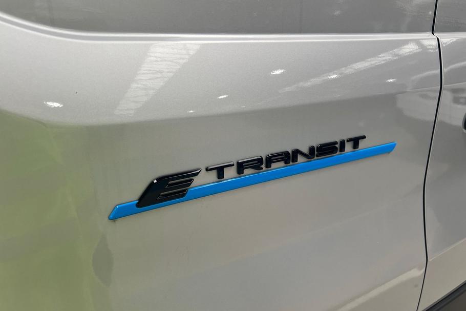 Used Ford E-TRANSIT LS75PFU 19