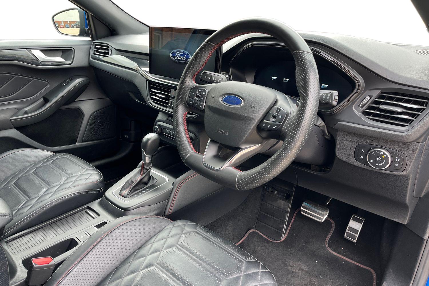 Ford Focus Photo 8