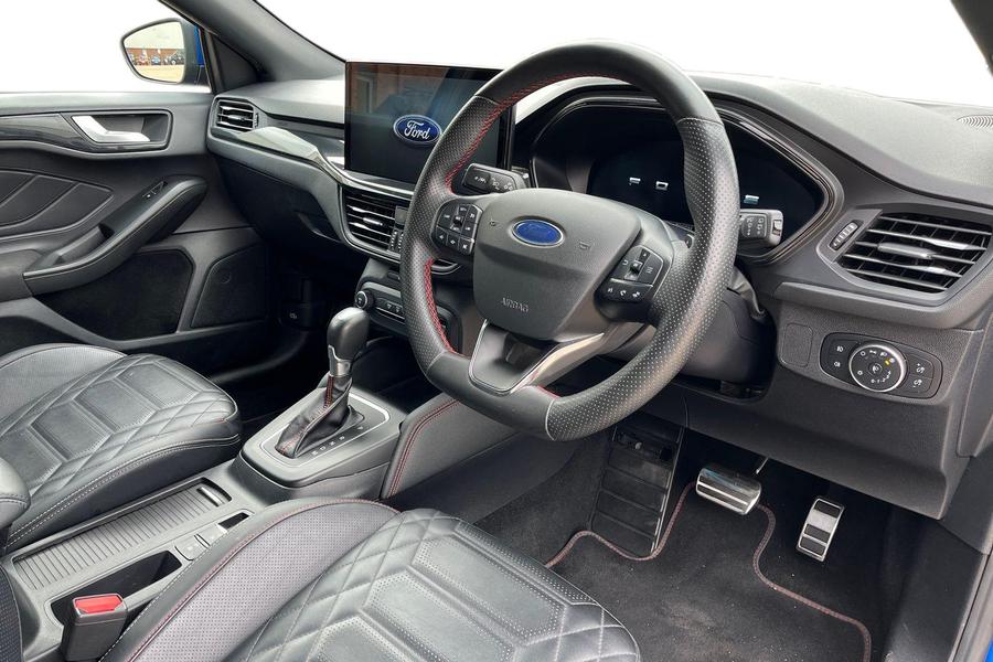 Ford Focus Photo autoimg-c8635ce564e26a8ba288422285a2d90c0ab380bd.jpg