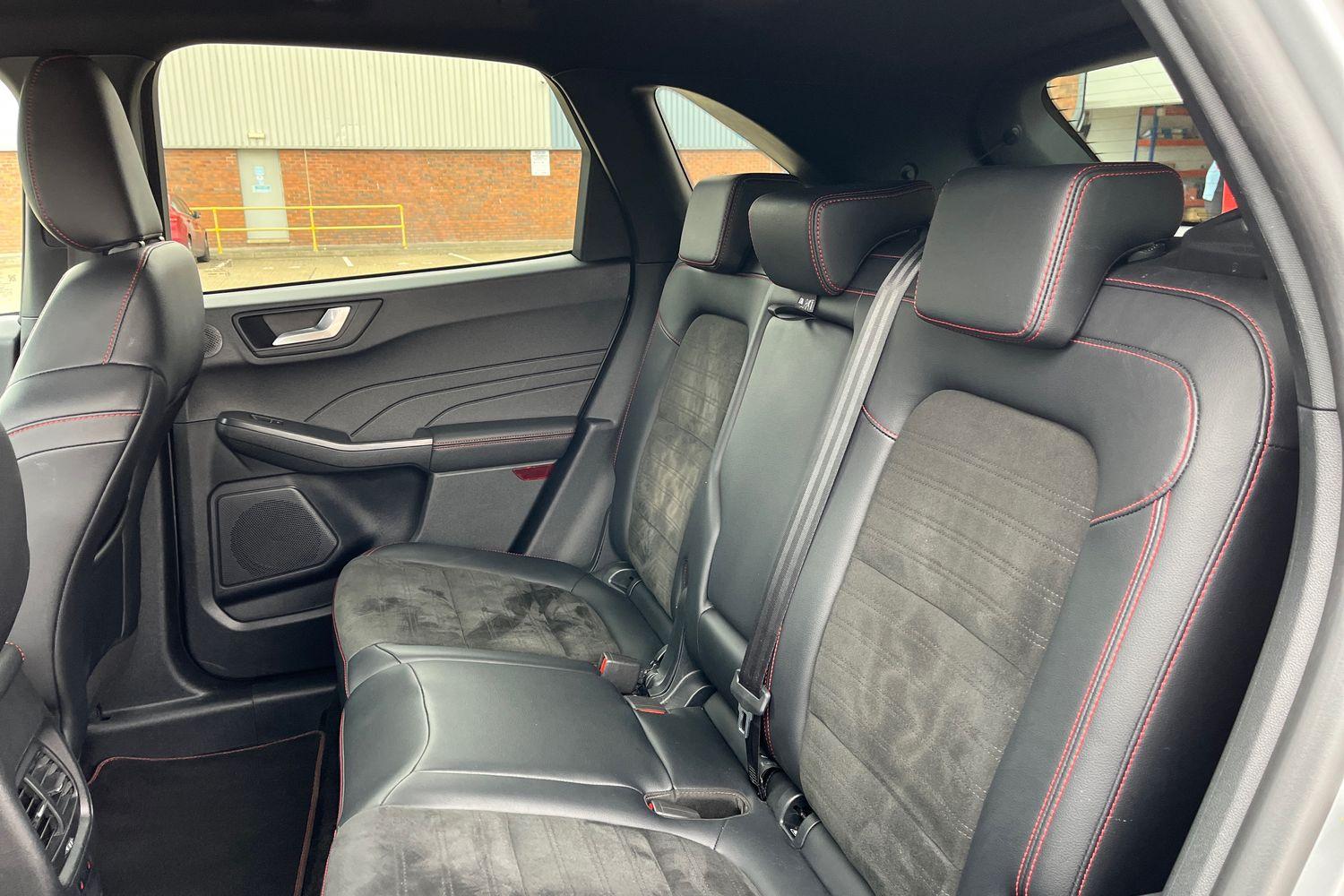 Ford KUGA Photo 19