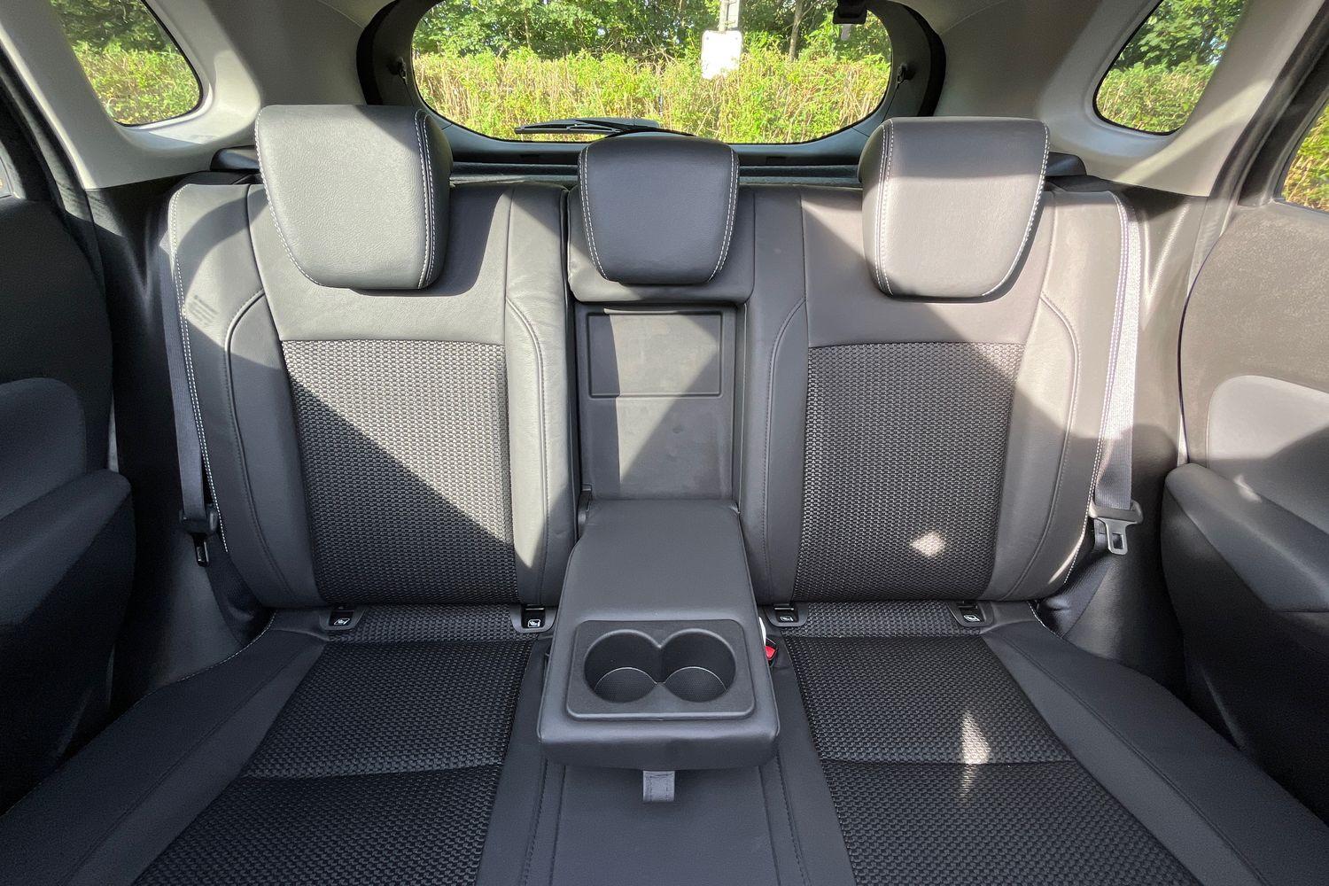 Suzuki S-Cross Photo 19