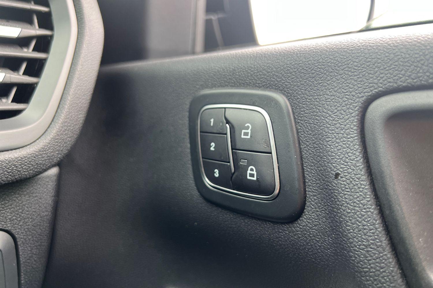 Ford Kuga Photo 22