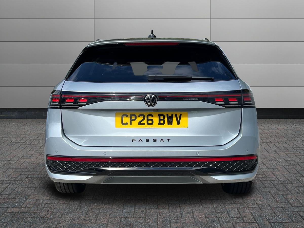 Volkswagen Passat Photo autoimg-c86cd39c96ee713b5278de9bf98ef38e442cf9d9.jpg