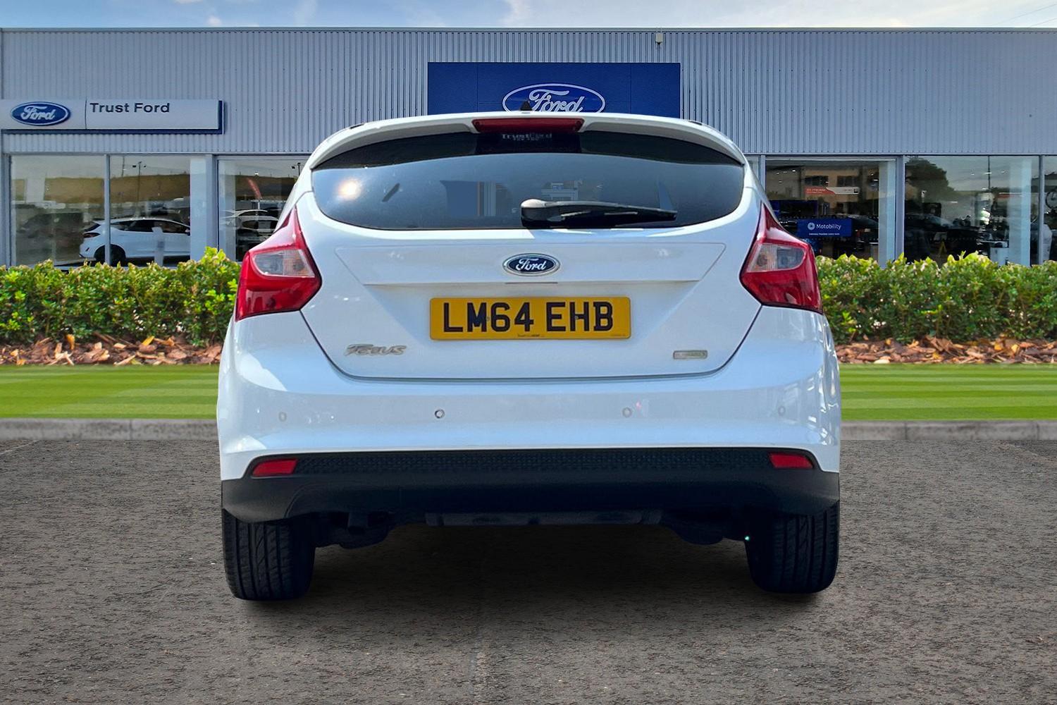 Ford Focus Photo 6