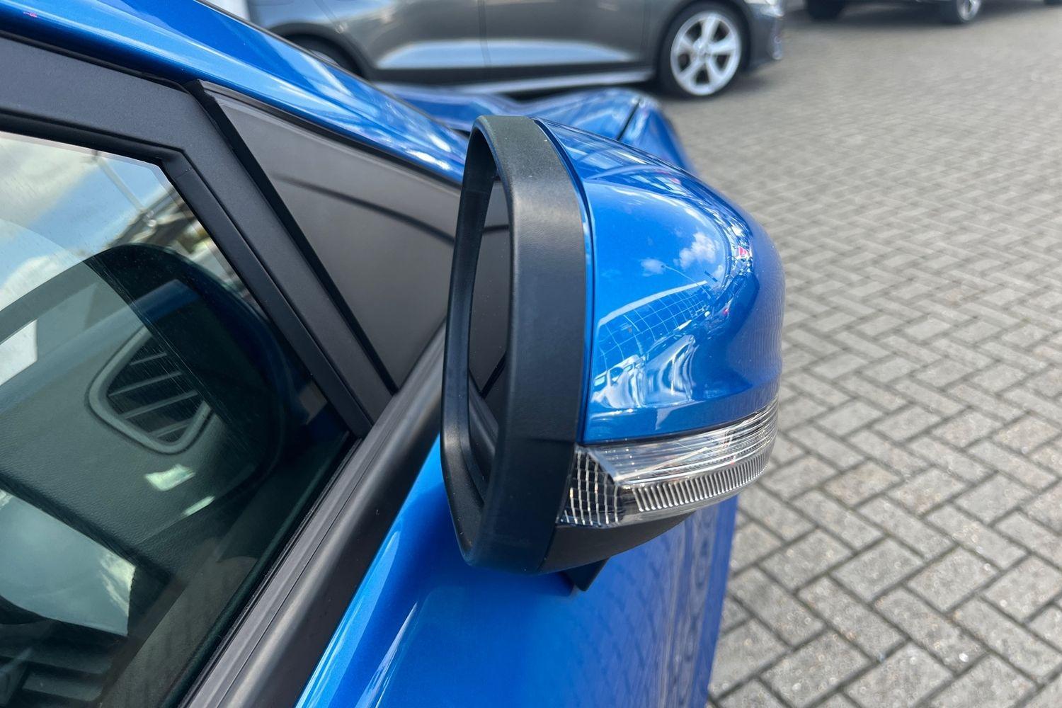 Ford PUMA Photo 36