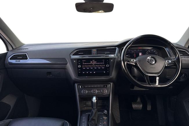 VOLKSWAGEN Tiguan Photo 10