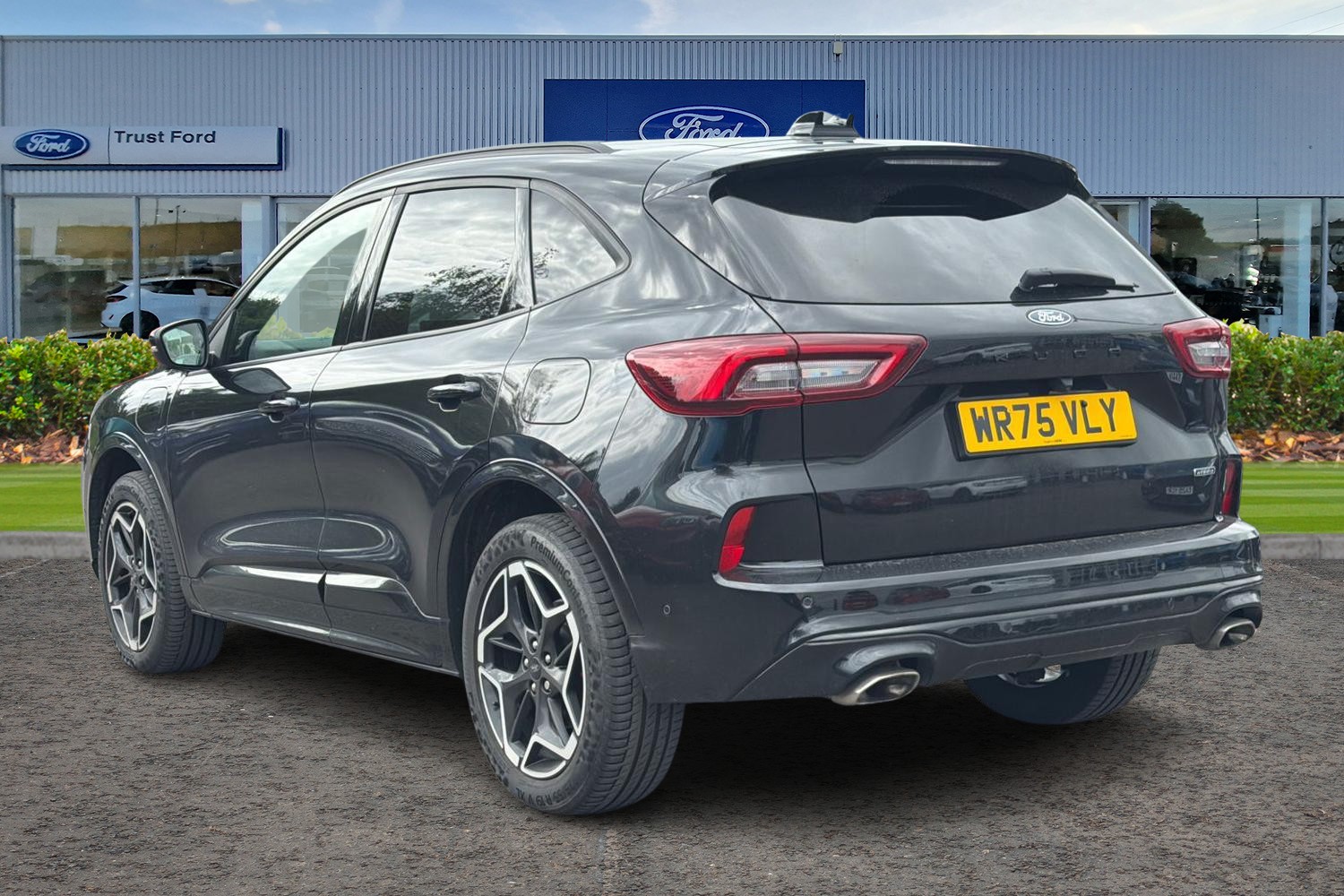 Ford Kuga Photo 1