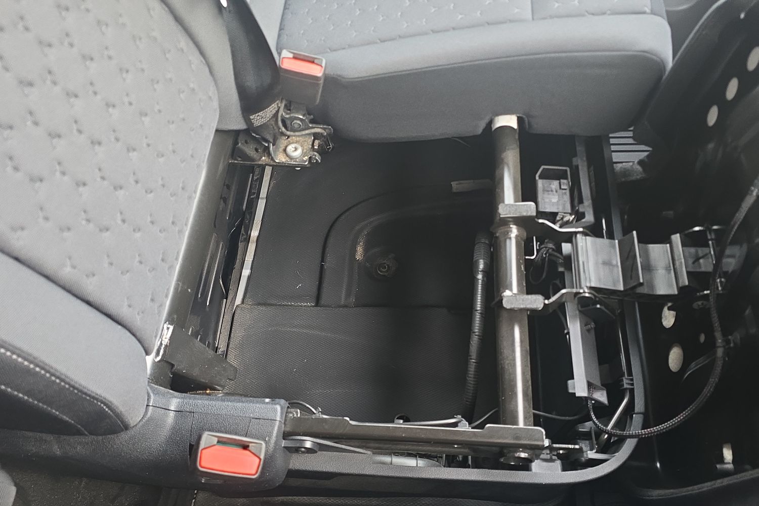 Ford TRANSIT CUSTOM Photo 27