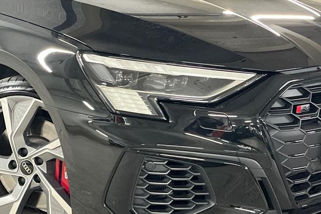 AUDI S3 Photo 19