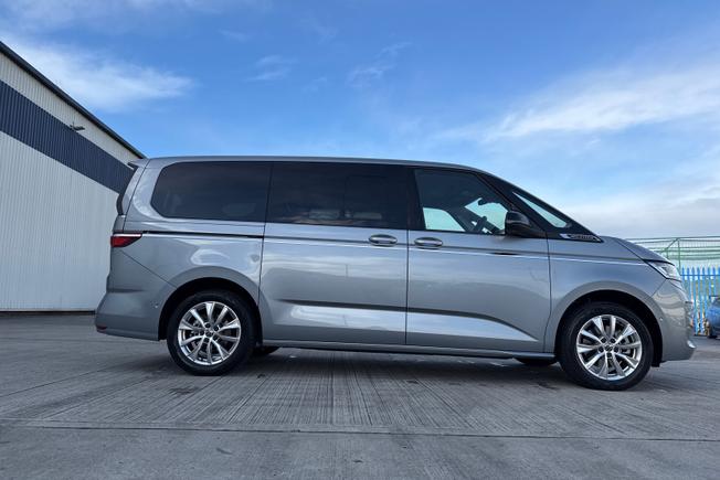 VOLKSWAGEN Multivan Photo 44