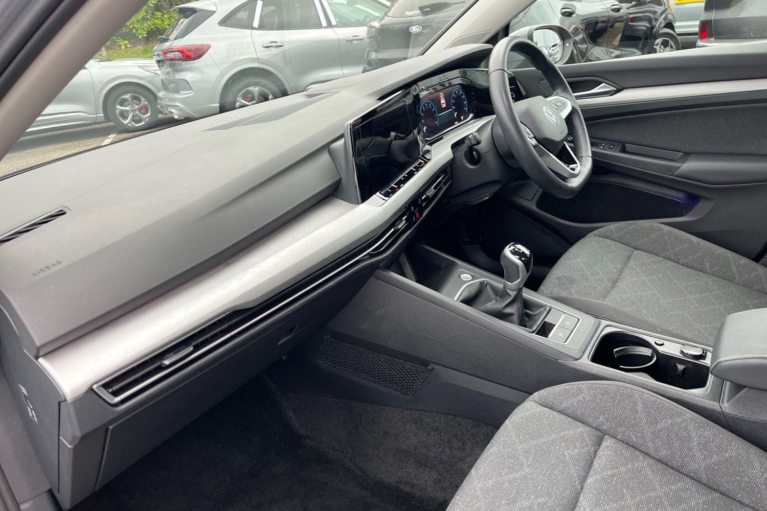 Volkswagen Golf Photo 17