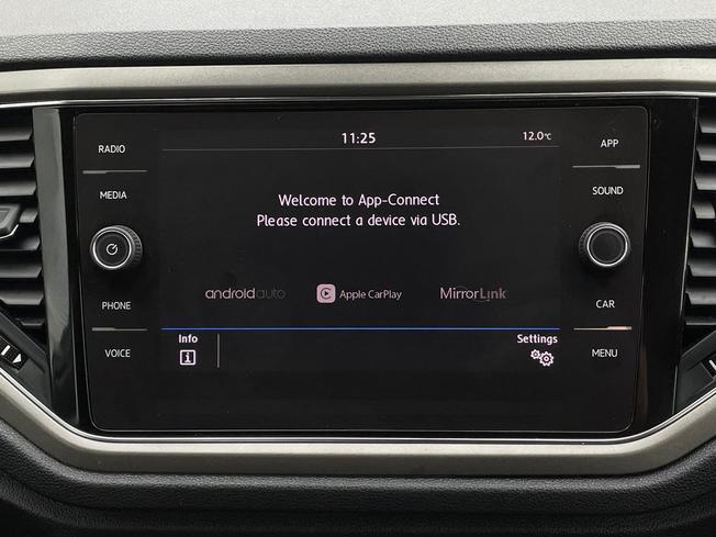 VOLKSWAGEN T-Roc Photo 48