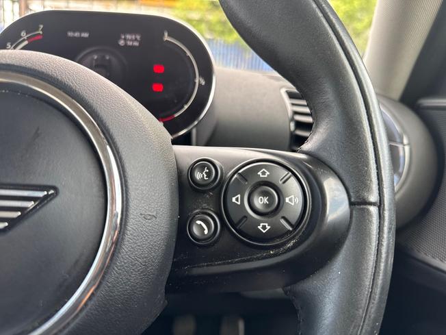 MINI Clubman Photo 17