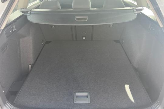 Volkswagen Golf Photo autoimg-c88641a2dd364be594325170daeaff299f63f1fe.jpg