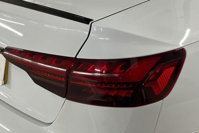 Audi A4 Photo 18