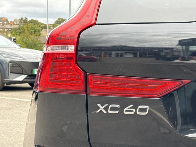 VOLVO XC60 Photo 40