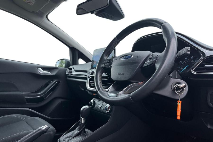 Ford FIESTA Photo autoimg-c8893789f7e1af3270be83482da1818b42c86351.jpg