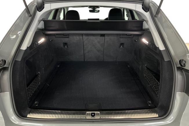 AUDI A4 Allroad Photo 12