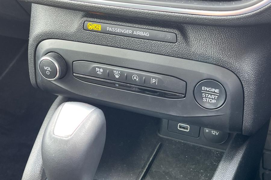 Ford Focus Photo autoimg-c88b866df55cb2e9def1208389ee0ee14535c381.jpg