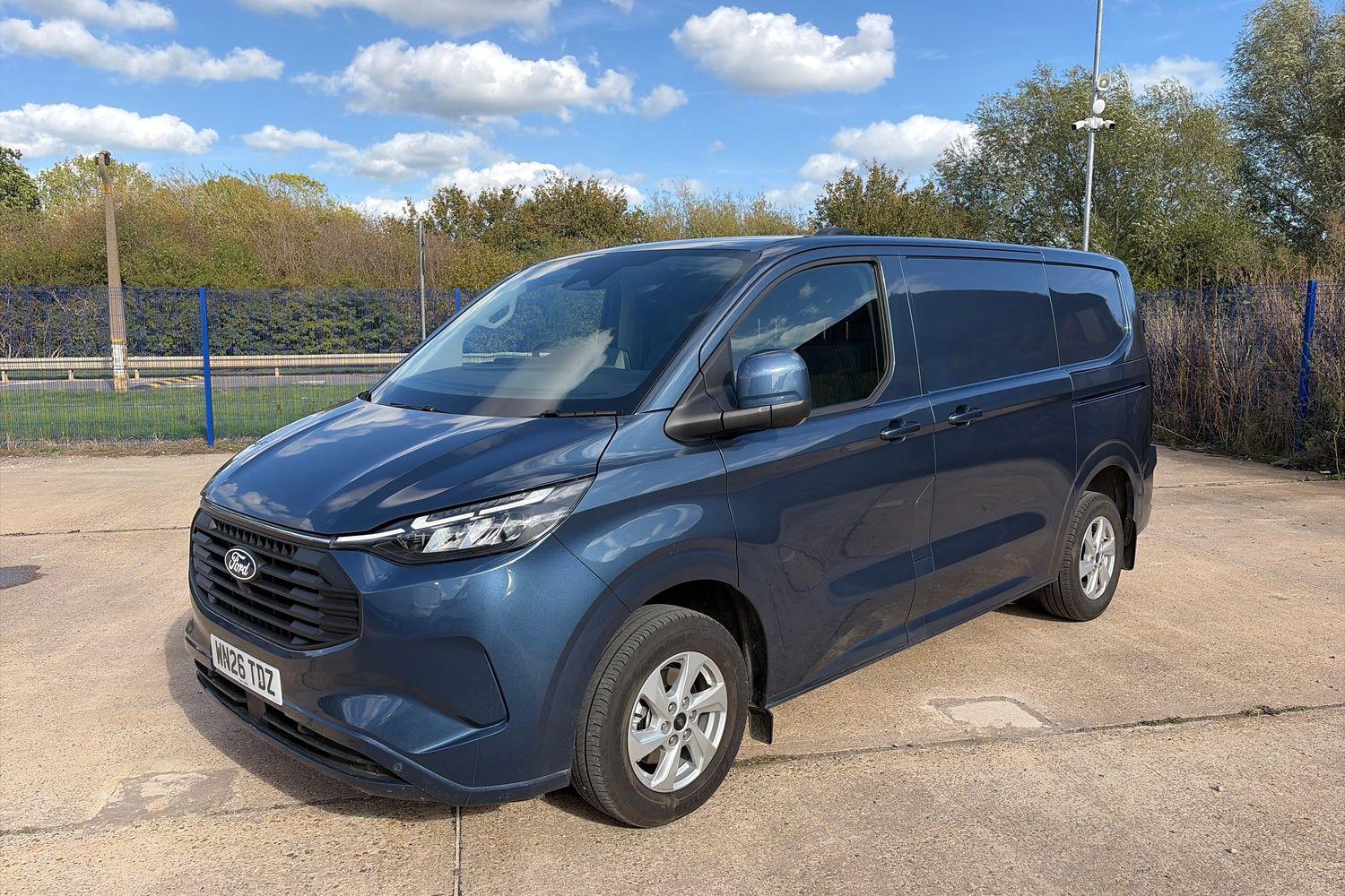 Ford TRANSIT CUSTOM Photo 24