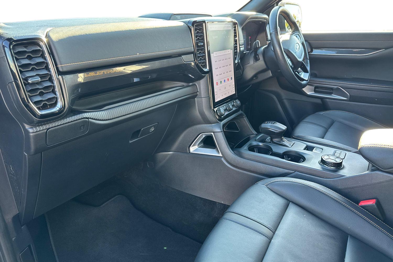 Ford RANGER Photo 2