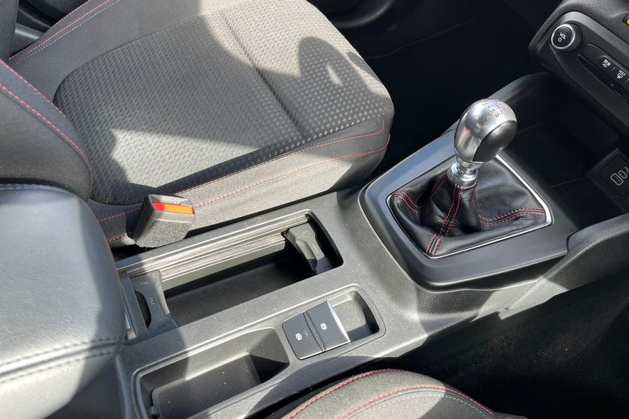 Ford Focus Photo autoimg-c8902dca5d058a9017f90f696deea2ce0497a8f3.jpg