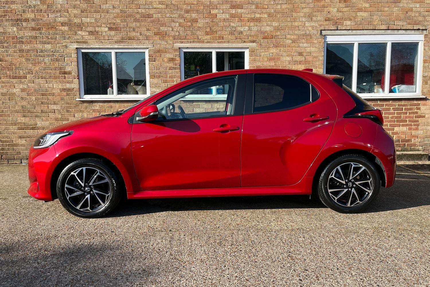 Toyota YARIS Photo 35
