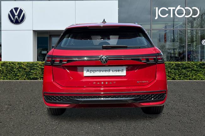 Volkswagen Passat Photo 7