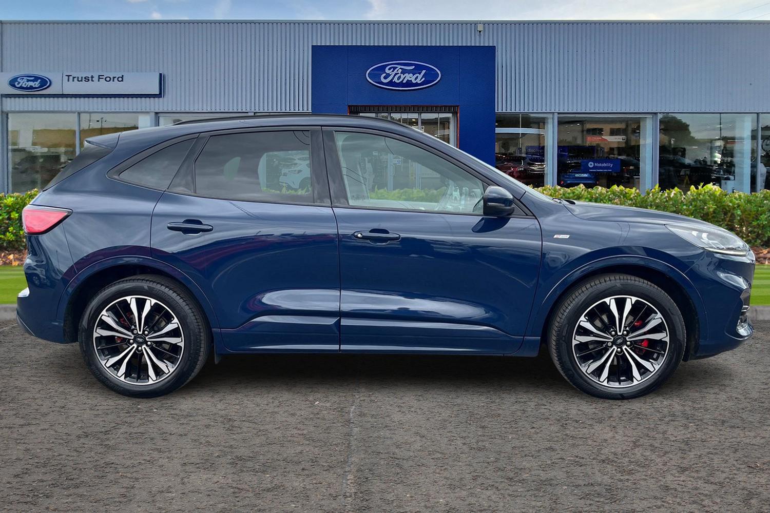 Ford Kuga Photo 2