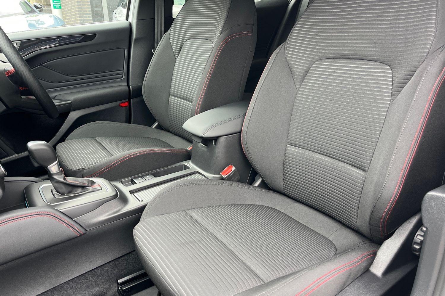 Ford Focus Photo 18
