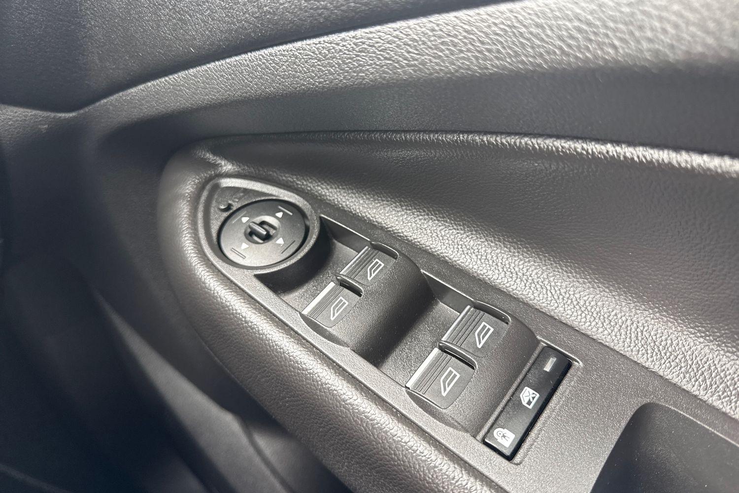 Ford KUGA Photo 15