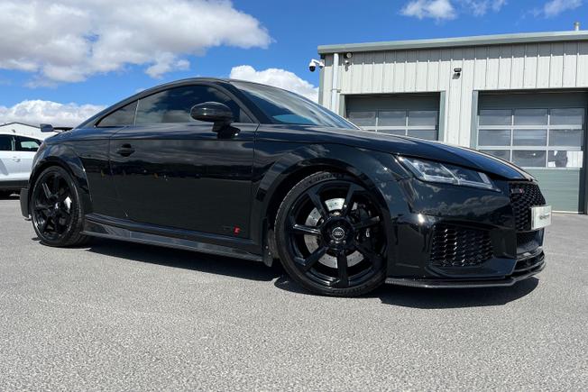 Audi TT RS Photo 24