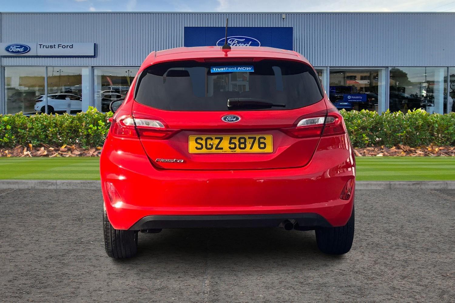 Ford FIESTA Photo 6