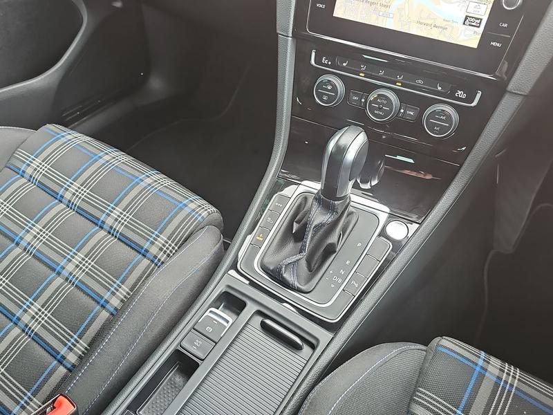 Used Volkswagen Golf NV20MSU 23