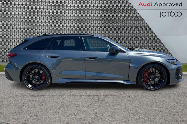 AUDI RS5 Avant Photo 4