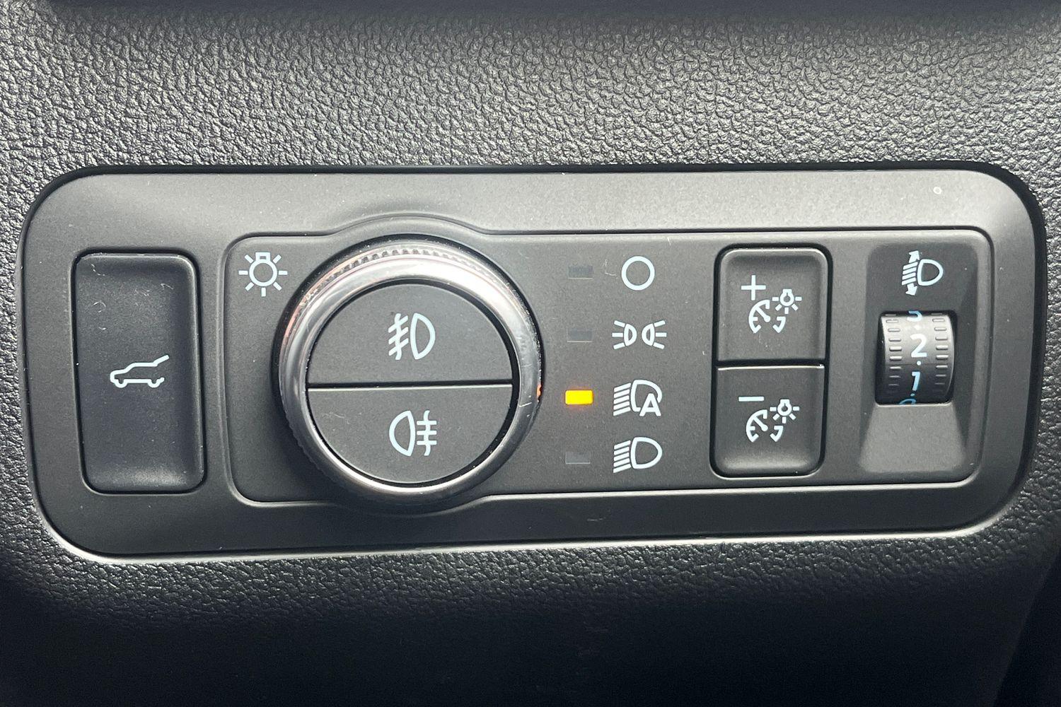 Ford KUGA Photo 24