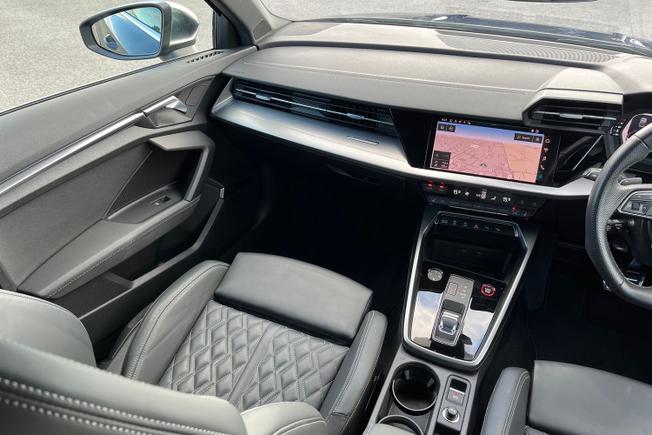 AUDI S3 Photo 43