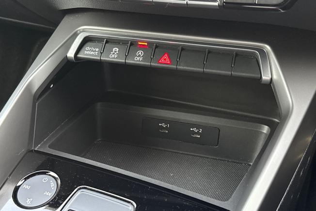 AUDI A3 Photo 38