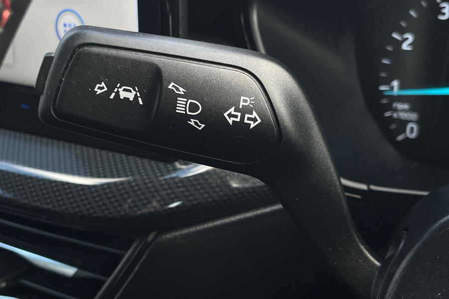 Ford Focus Photo autoimg-c8b6250234e925241f26dd48761b93abeacf48b8.jpg
