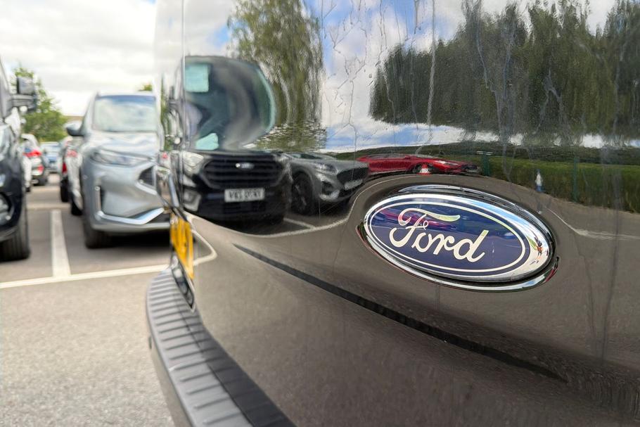 Used Ford TRANSIT CUSTOM YR70YYM 20