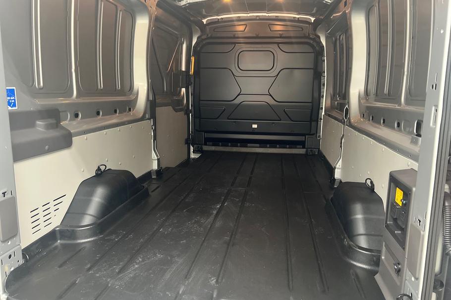 Used Ford E-TRANSIT LS75PFU 18