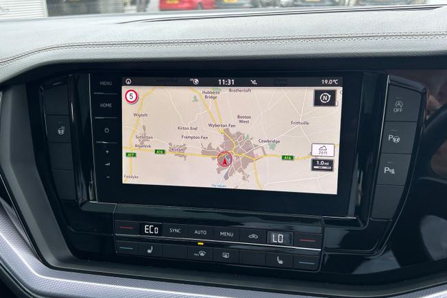 VOLKSWAGEN Touareg Photo 14